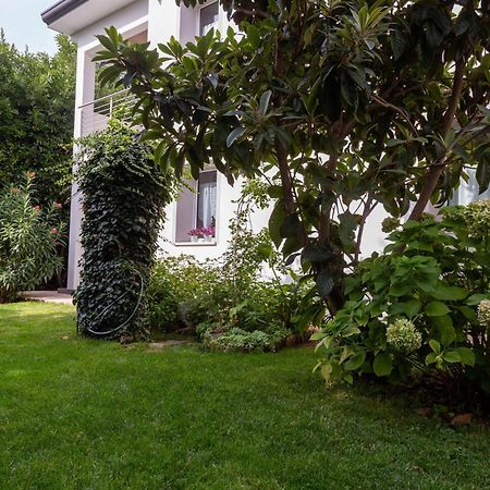 Appartamento Con Giardino Le Querce Sistiana Dış mekan fotoğraf