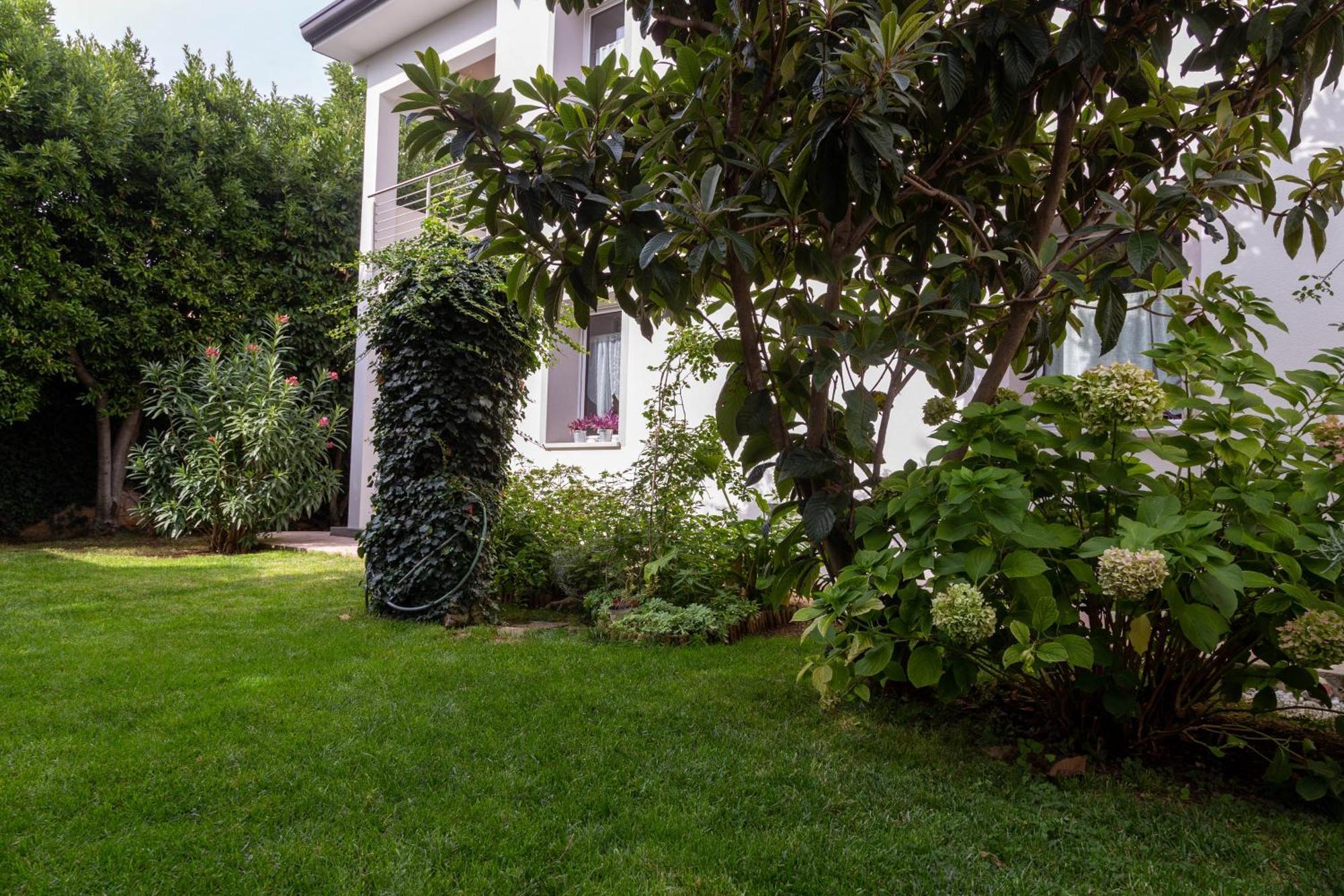 Appartamento Con Giardino Le Querce Sistiana Dış mekan fotoğraf