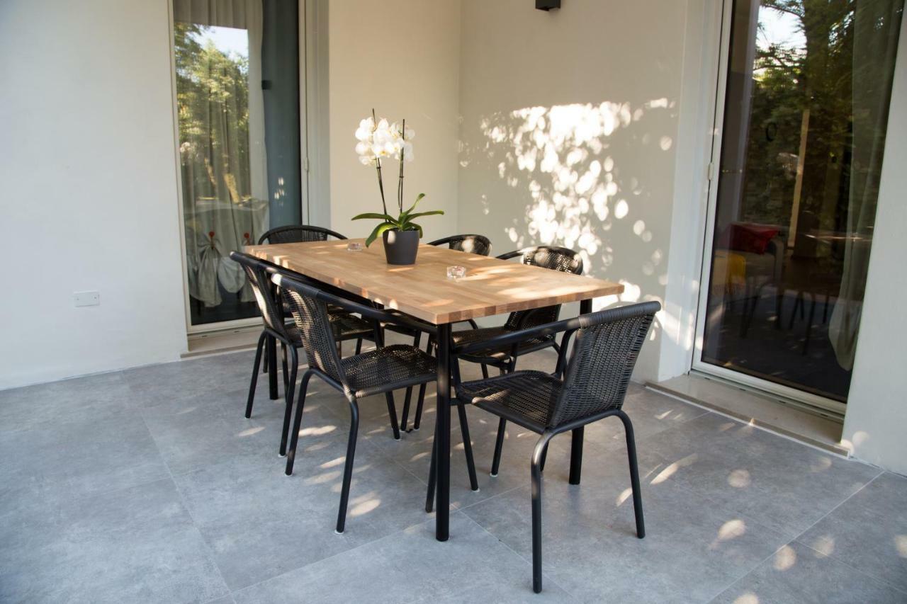 Appartamento Con Giardino Le Querce Sistiana Dış mekan fotoğraf